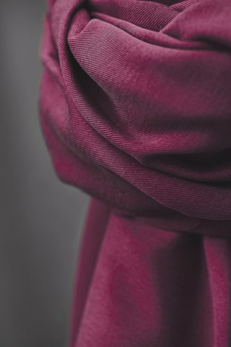 Smooth Drape Twill mit TENCEL™ - cherry - MeetMilk