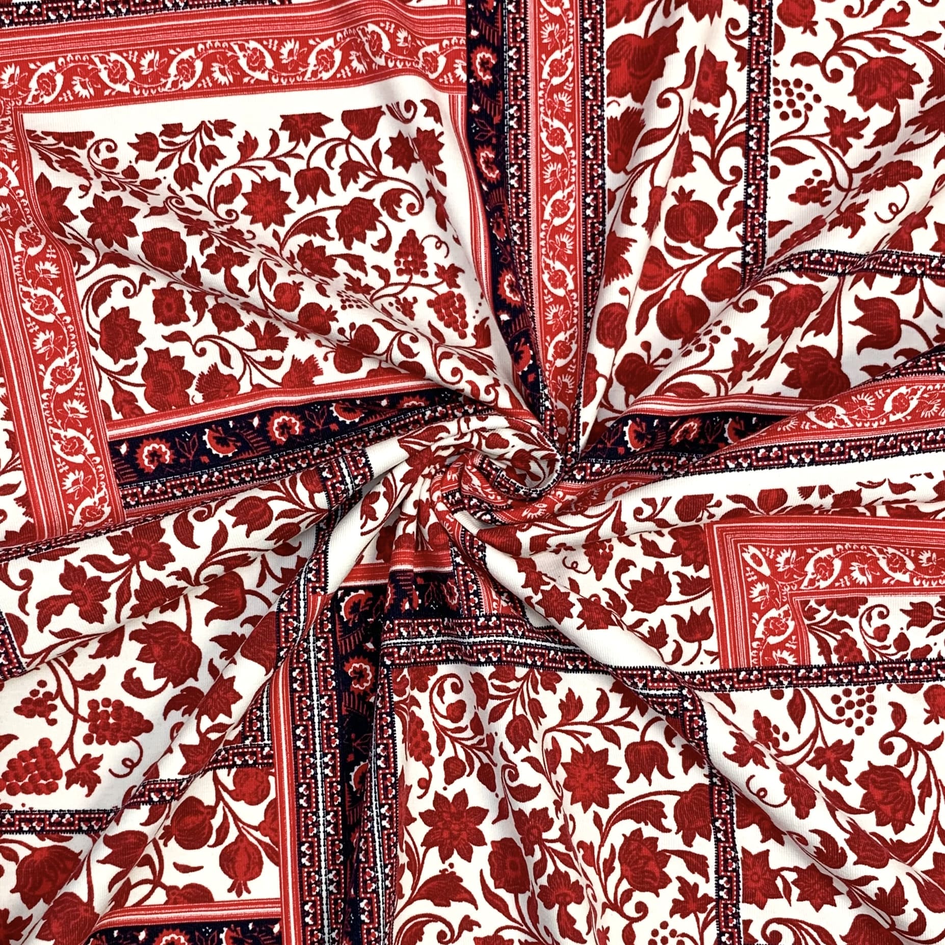 LIDANI - - rot - Jersey - Patchwork Blumenranken