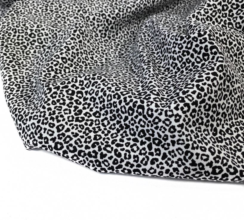Baumwolle Webware - Leopardenmuster Grau