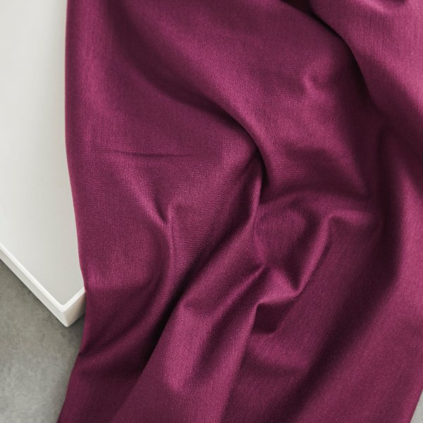 Basic Stretch Jersey mit TENCEL™ - cherry - MeetMilk