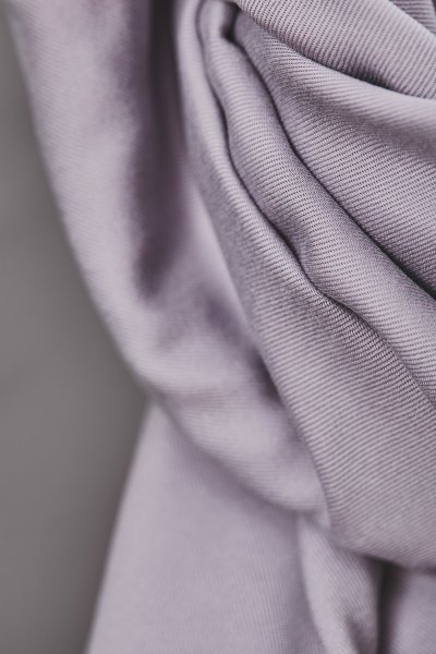 Smooth Drape Twill mit TENCEL™ - purple haze - MeetMilk